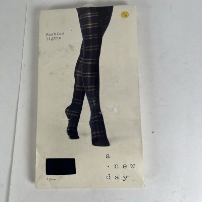 A New Day Single Pair Women's S/M Sheer Lines Pattern Fashion Tights